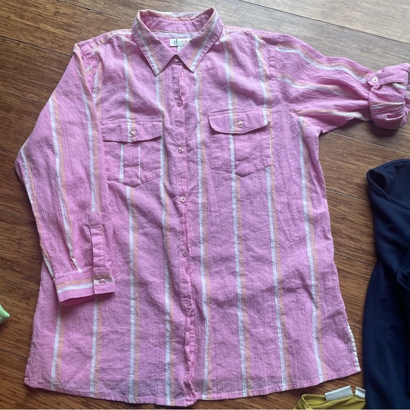 Bundle of 6 Tops: (Size 1X) Susan Graver, Denim & Company & Quaker Factory - Picture 6 of 14